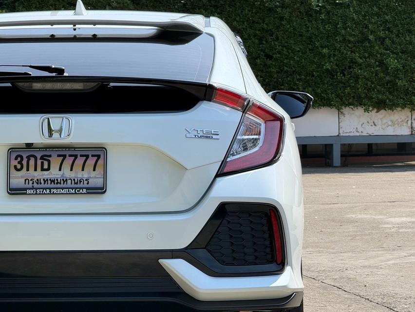 2019 HONDA CIVIC FK 1.5 TURBO รถมือเดียว รถวิ่งน้อยเพียง 60,000 กม สภาพป้ายแดง ประวัติศูนย์ครบ  รถไม่เคยมีอุบัติเหตุครับ รูปที่ 8