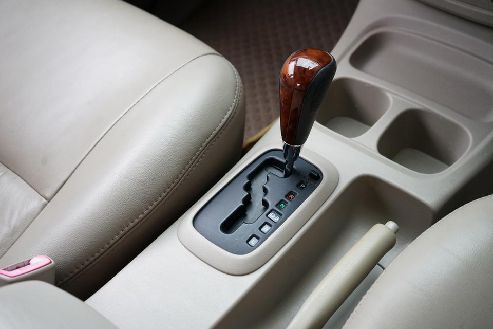 ðĐTOYOTA INNOVA 2.0 V āļāļĩ 2013 17