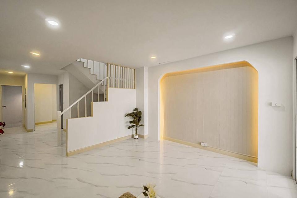 หมู่บ้านลุมพินี บางบัวทอง 4