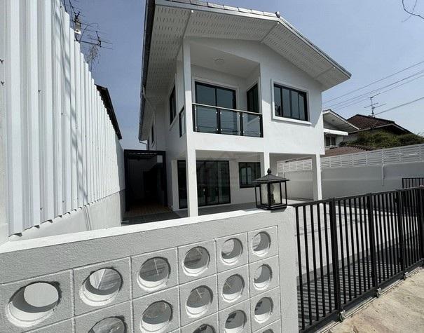 PB5651 ขายบ้านเดี่ยว 2 ชั้น ย่านรามอินทรา ซอยรามอินทรา34 เขตบางเขน ใกล้ทางด่วน 