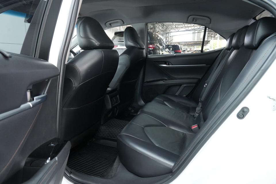 TOYOTA Camry 2.0 G  A/T สี ขาว ปี 2021 รูปที่ 12