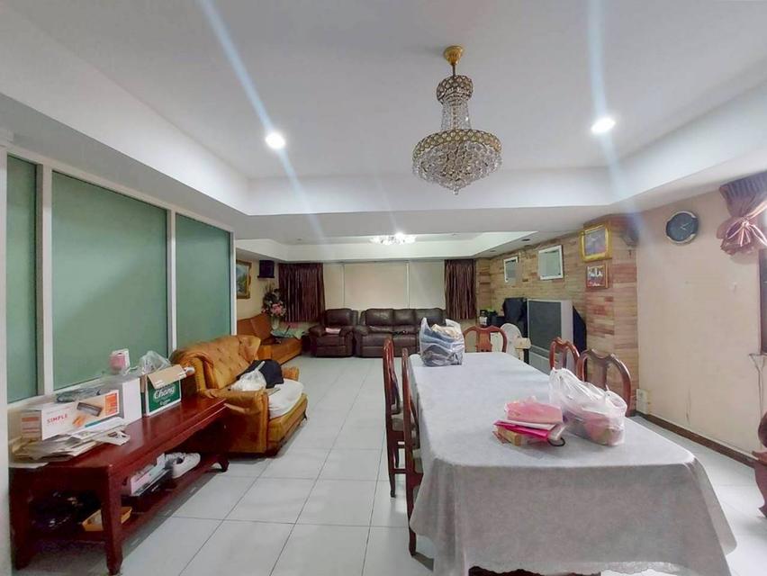 ขายตึก 4 ชั้น 3 คูหา ซอยสำโรงเหนือ 7 ใกล้อิมพีเรียลเวิลด์สำโรง 5