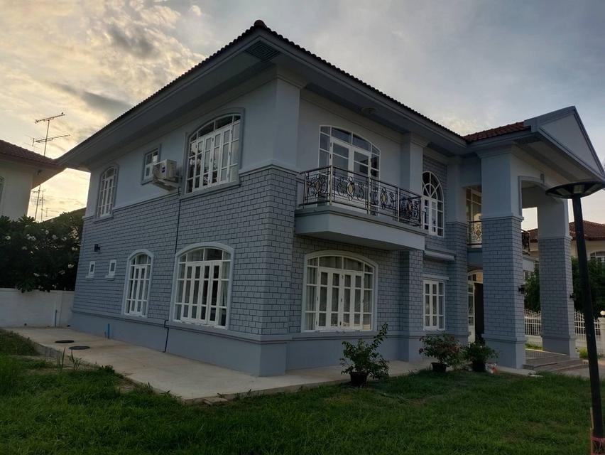 [ขายด่วน] บ้านเดี่ยวหลังใหญ่ "เนื้อที่ดินมหาศาล 183.6 ตร.ว." สภาพนางฟ้า ตกแต่งพร้อมอยู่ 📍 ทำเลดี บ้านต้นซอยวติดถนน 3