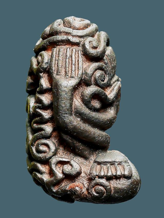 พระปิดตาอุตตโม เนื้อนวะ หลวงปู่ทิม วัดละหารไร่ ปี 2518...เก่า เดิมๆ สวยแชมป์ รูปที่ 4