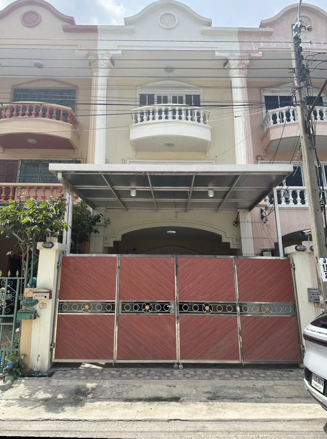 ขายทาวน์โฮม 3 ชั้น ใกล้มหาวิทยาลัยมหิดลศาลายา 2