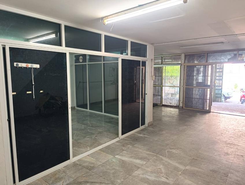 ทาวเฮ้าท์3ชั้น 2คูหา 32ตรว. 2