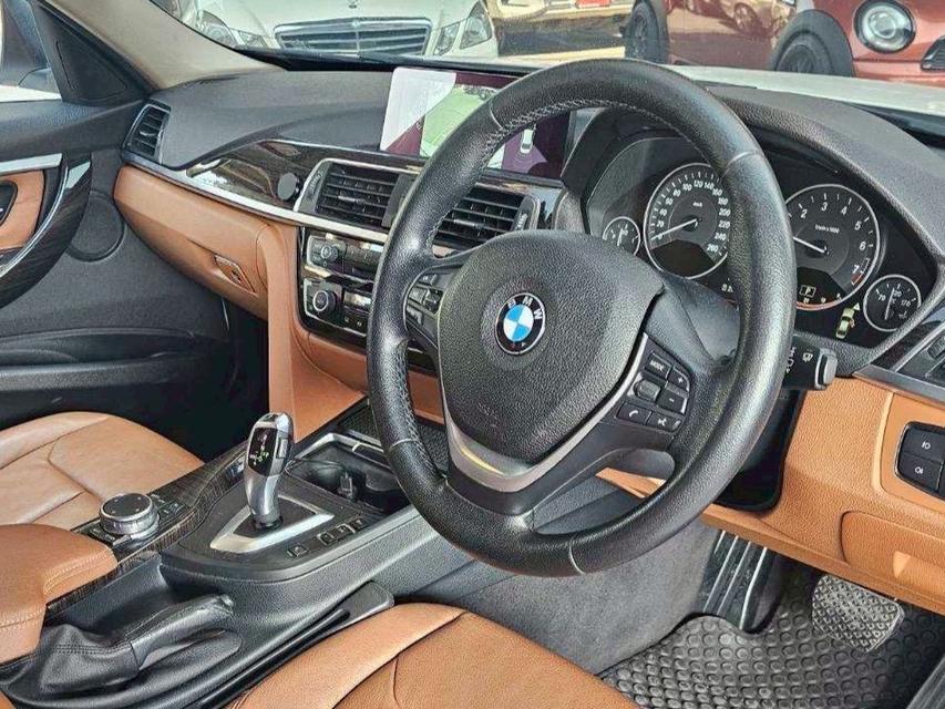 รหัสรถ WMT6617 BMW 320i Luxury LCI ปี 2018 รูปที่ 6
