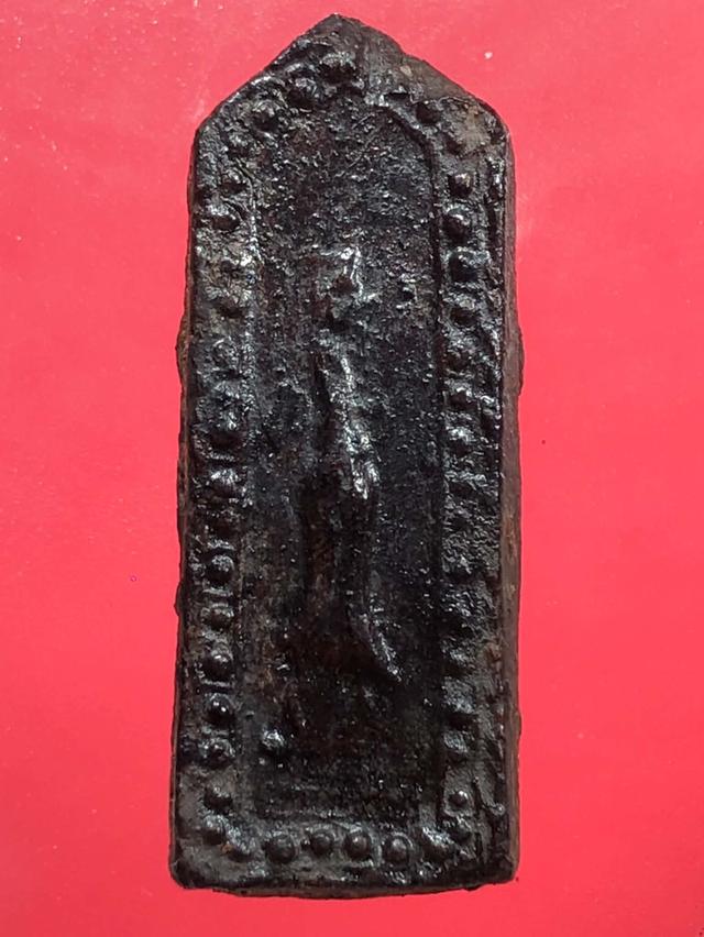 พระลีลาหลวงปู่บุญ เนื้อผงยาจินดามณี สนใจสอบถามได้ค่ะ