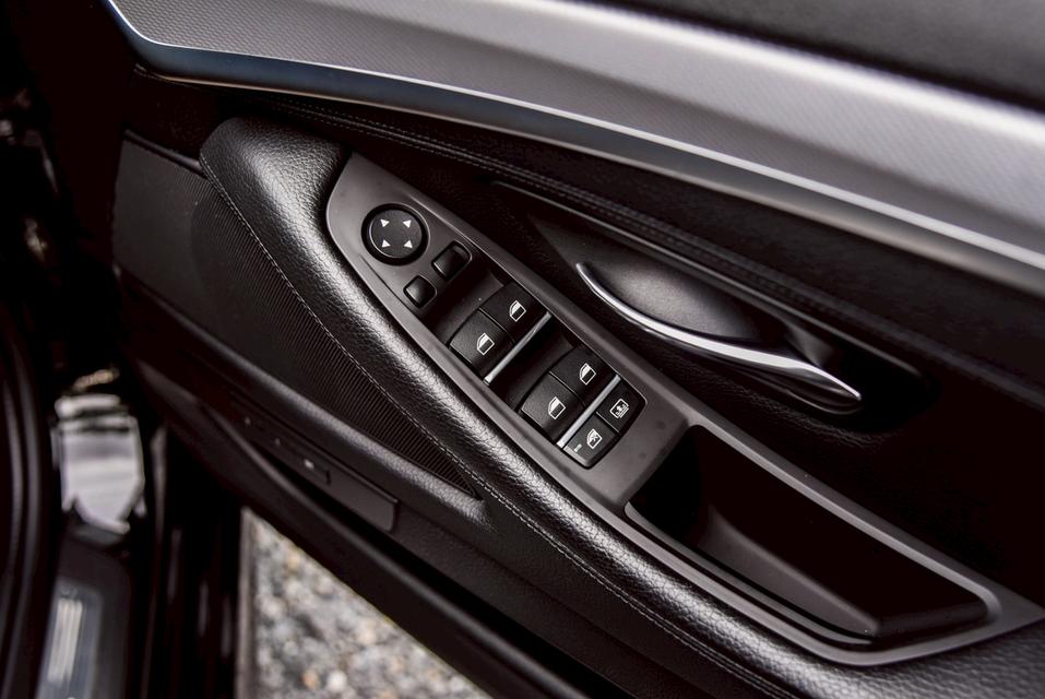 รหัสรถ CBL7124 BMW 520D M-Sport AT 2016 12