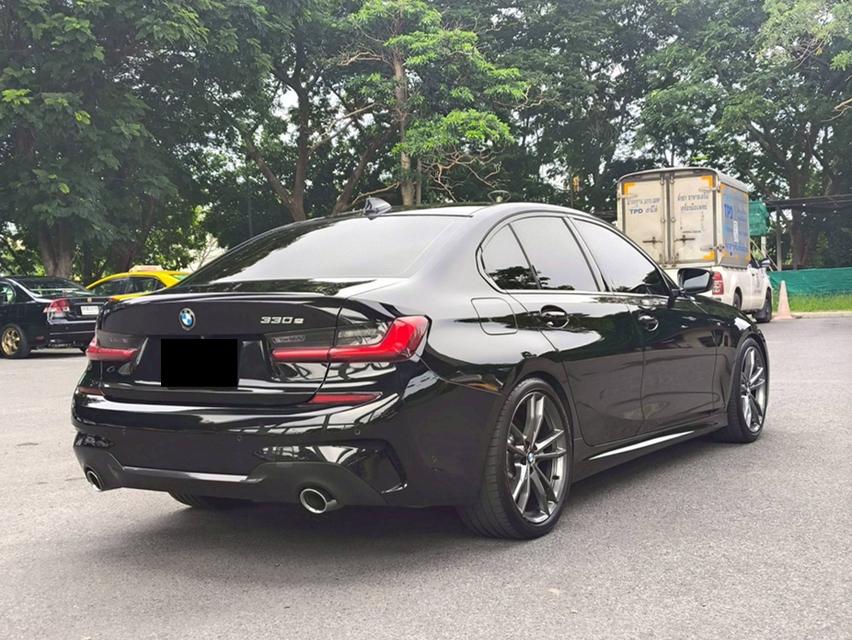 รถเข้าใหม่! BMW 330e M Sport 2021 (จดทะเบียน 2022) สีดำ 2