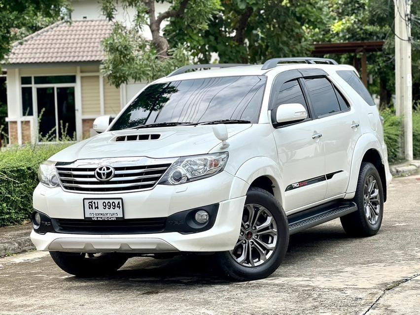 Toyota Fortuner 3.0 TRD Sportivo 4WDสี:ขาว เกียร์:ออโต้ เครื่องยนต์:ดีเซล ปี:2012 ไมล์:18x,xxx กม.