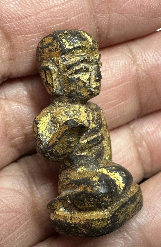 แม่นางกวัก ไม้แกะลงรักทอง ไม่ทราบที่