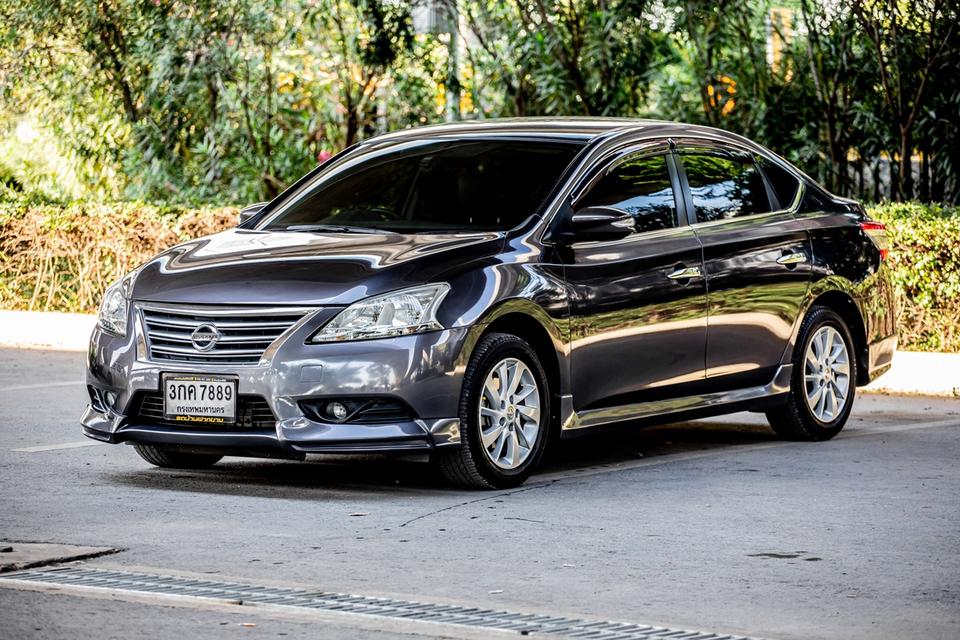 Nissan Sylphy 1.6S ปี 2013 เกียร์ออโต้ สีเทา มือเดียวป้ายแดง 