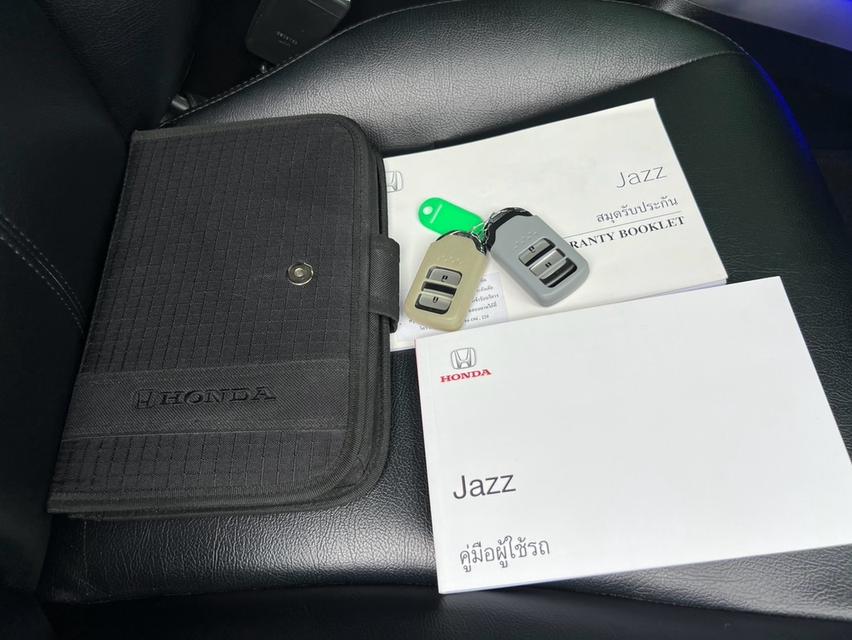 HONDA JAZZ GK ปี2016 รุ่น 1.5 SV ออโต้ รุ่นTOP สีขาว รถบ้านมือเดียว เลขไมล์น้อย 12x,xxx km สภาพสวย รูปที่ 17