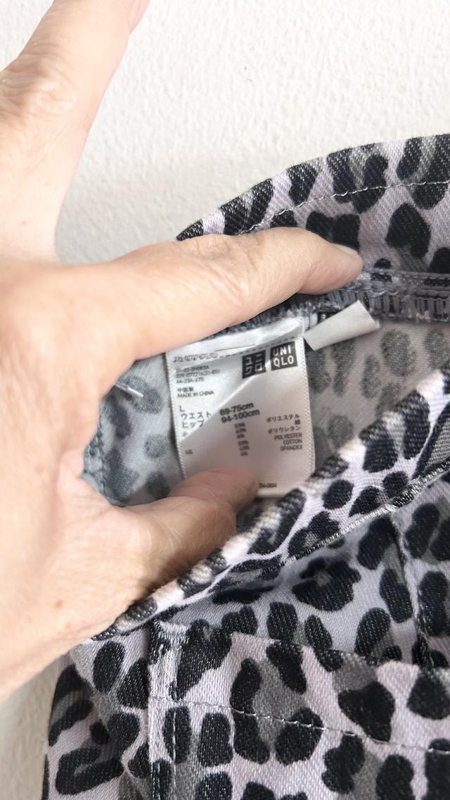 ยุนิL กางเกงหญิงเลคกิ้งผ้ายืดสีเทาลาย รูปที่ 5
