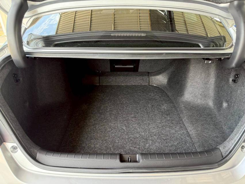 Honda Accord 2.0Hybrid ปี19 13
