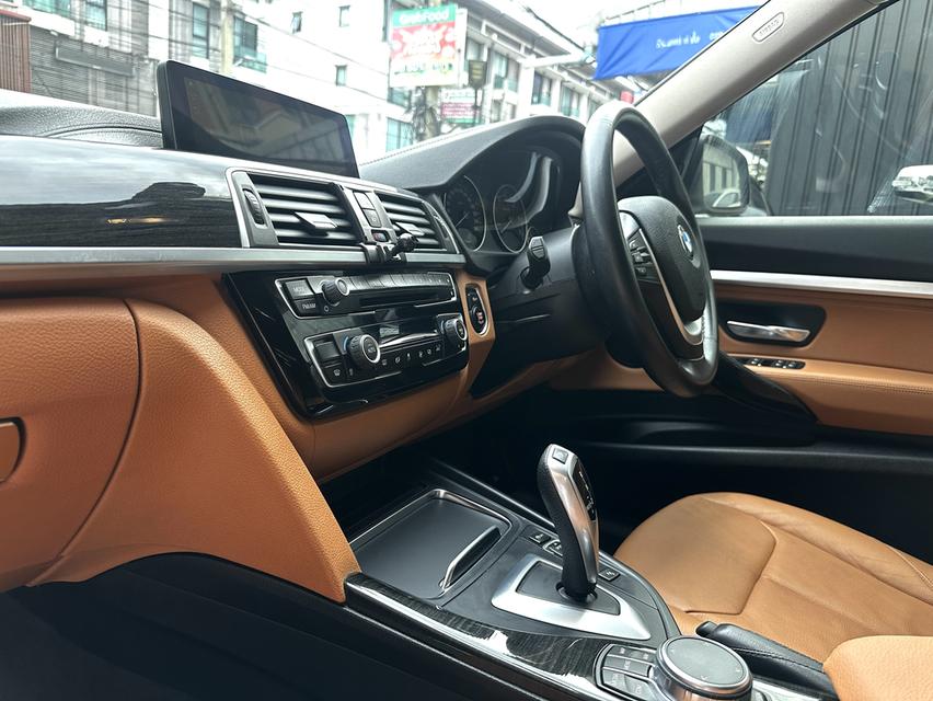 2019/22 BMW 320d GT Luxury (F34) เครื่องยนต์ดีเซล 12
