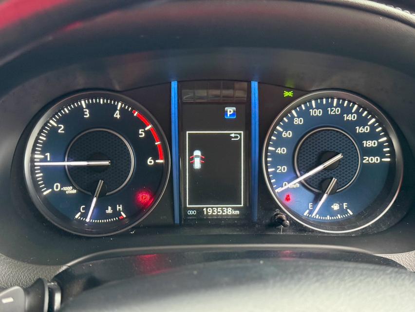 TOYOTA FORTUNER 2.4 V 2WD ปี 2022 รูปที่ 8