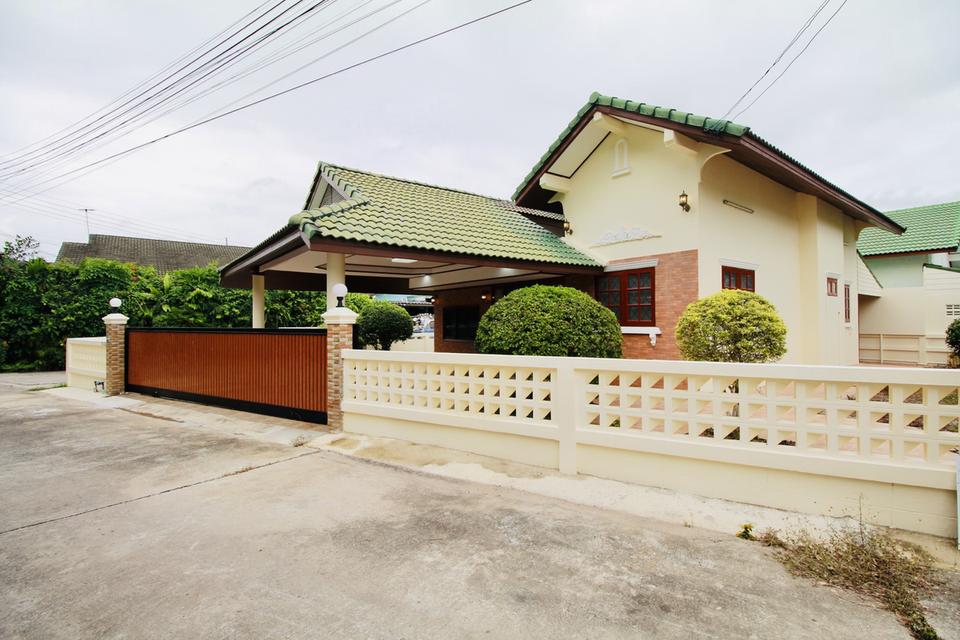 ขายบ้านรีโนเวทหลังมุม 88 ตร.วา หมู่บ้านคงคอแรน ใกล้ป้าบุญคาเฟ่ 500 เมตร ทับมา ระยอง 2
