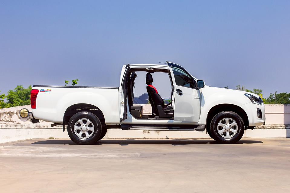 Isuzu D Max space cab ปี 2017 รูปที่ 7