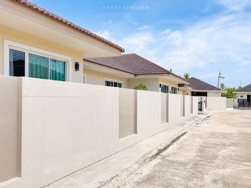 For Sale — Spacious 4-Bedroom House at Pattaya Garden View 6 size 105sqw 420sqm 4bedrooms 4bathrooms URGENT SALE 3