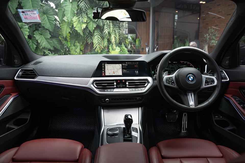 “BMW 330e M Sport Plug-in Hybrid” รุ่น G20 ปี 2022 3
