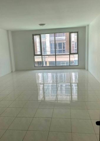 อาคารพาณิชย์4ชั้น ให้เช่า โครงการ RK Office Park ร่มเกล้า ลาดกระบัง 5