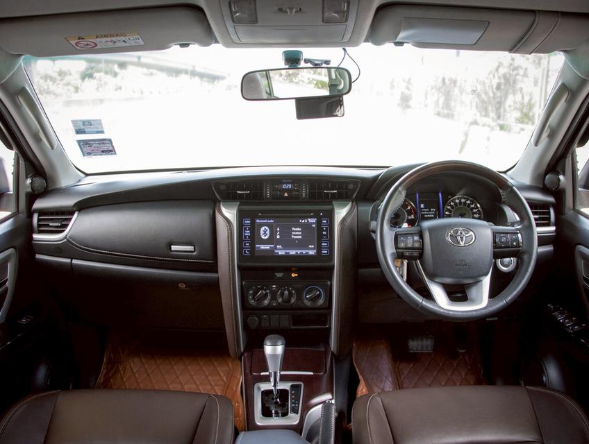 TOYOTA FORTUNER 2.4 G 2WD ปี 2019 6