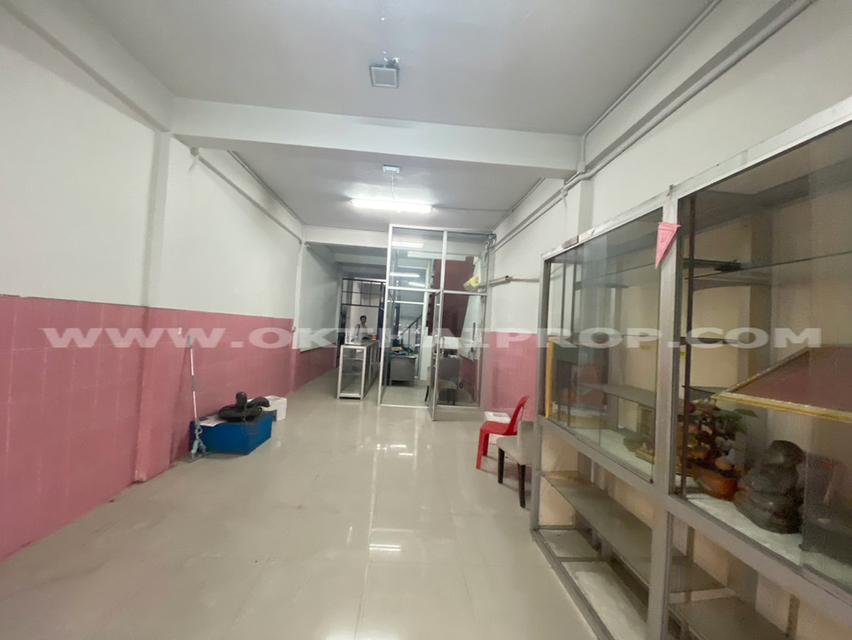 อาคารพาณิชย์ 3 ชั้น ถ.ติวานนท์ เมืองนนทบุรี 2