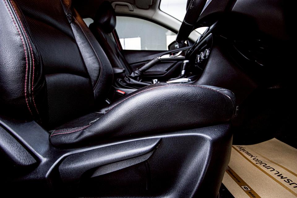 รหัสรถ 5C409 MAZDA3 2.0C 2015 11