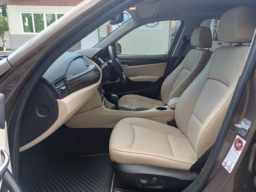 ปี2014 BMW X1 MINORCHANGE TOP เบนซินล้วน พวงมาลัยเบาแล้ว 12