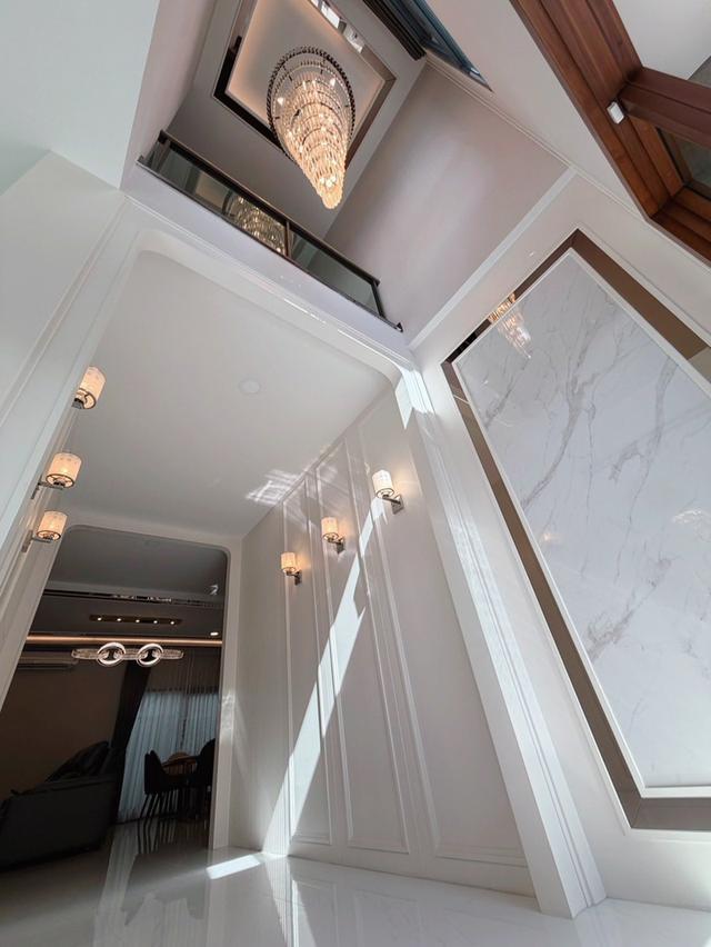 HOT DEAL – LUXURY HOME FOR SALE The city บางนา 9
