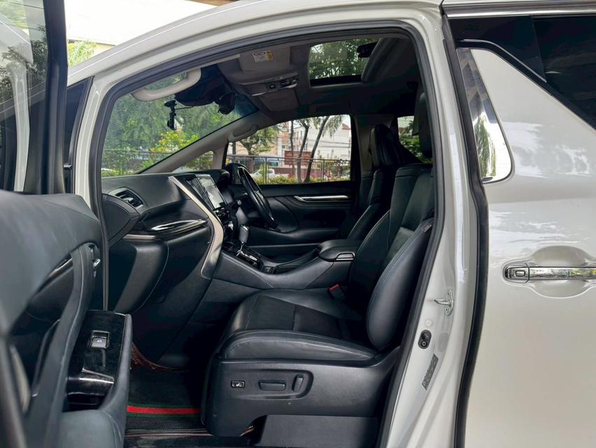 🔥ฟรีดาวน์ รถตู้ 7 ที่นั่ง สุดหรู สุดพรีเมี่ยม  Toyota ALPHARD 2.5S C Package AT ปี 2020 รูปที่ 17