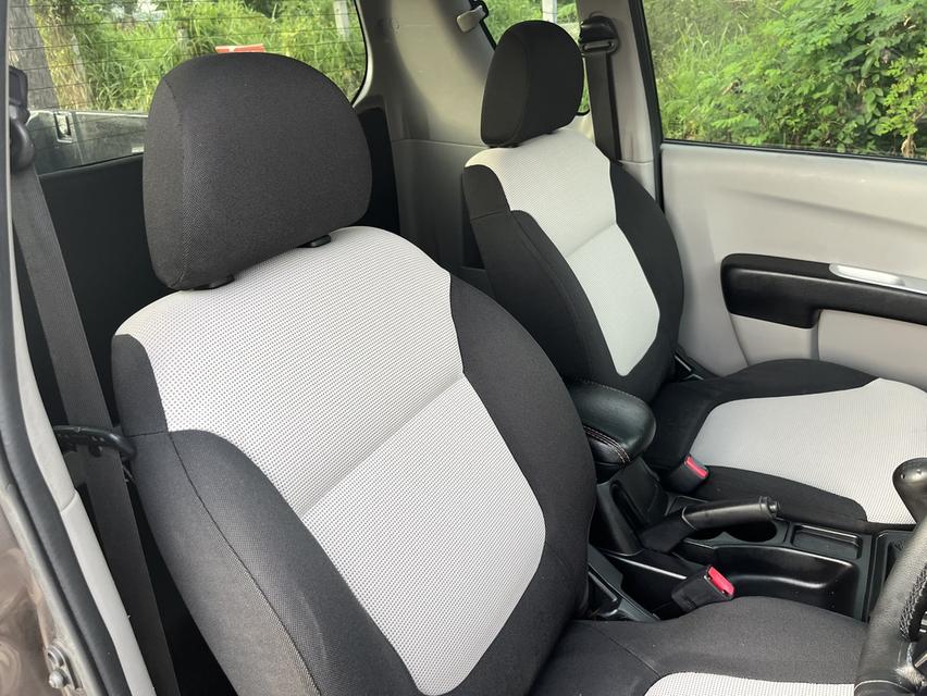 2012 Mitsubishi triton 2.5 mt 8