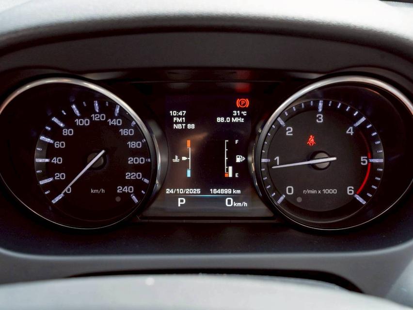 Land Rover Discovery 2.2 Sport ปี 2016 13