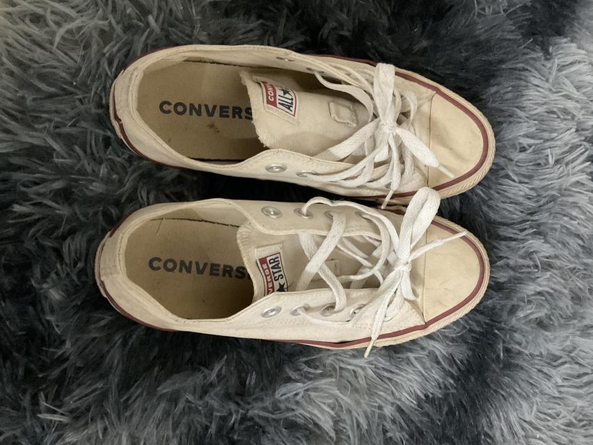 รองเท้ามือสองคอนเวิสสตาร์