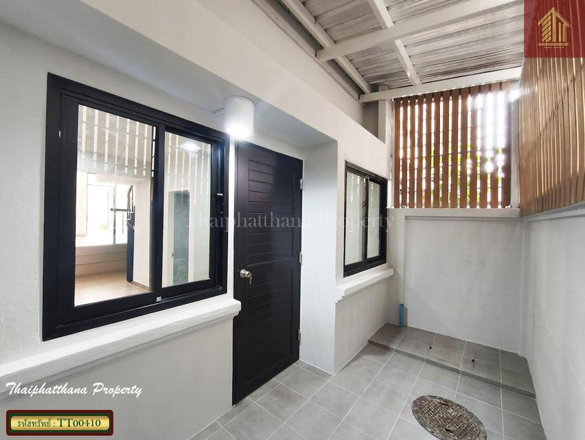 นันทนาการ์เด้น รังสิต 11