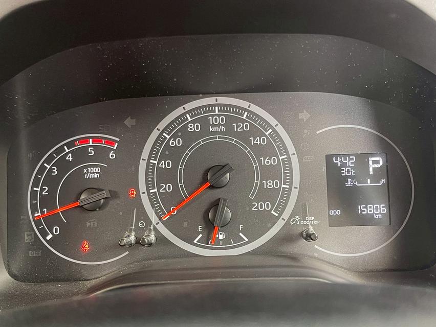 Toyota Commuter 2.8 ปี24 7