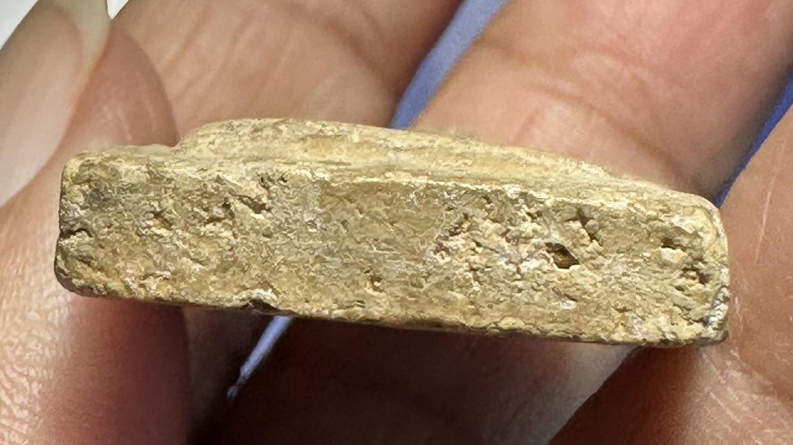 พระสมเด็จพิมพ์อกครุฑ เศียรบาตร บิ่นเดิม รูปที่ 7