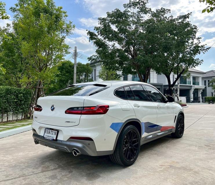 รหัสรถ AP7218 BMW X4 xDrive20d M Sport X (G02) 2021