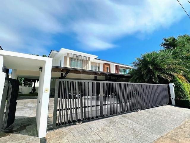 ให้เช่าบ้านเดี่ยว 2 ชั้นหลังมุม พร้อมสระว่ายน้ำ 146.6 ตรว. 5 ห้องนอน โครงการเพอร์เฟค มาสเตอร์พีซ สุขุมวิท 77 - สุวรรณภูม 1