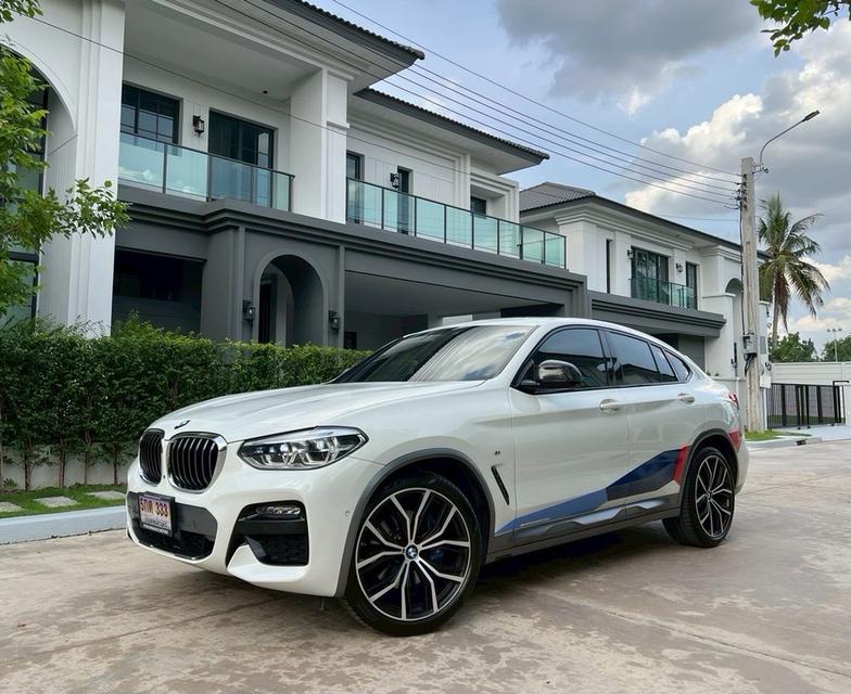 BMW X4 xDrive20d M Performance Edition  สีขาว Alpine White  ปี21 8