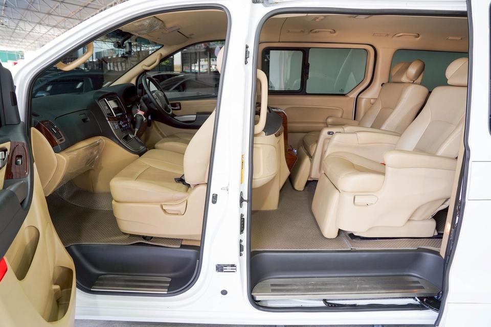HYUNDAI GRAND STAREX 2.5 VIP AT รูปที่ 16