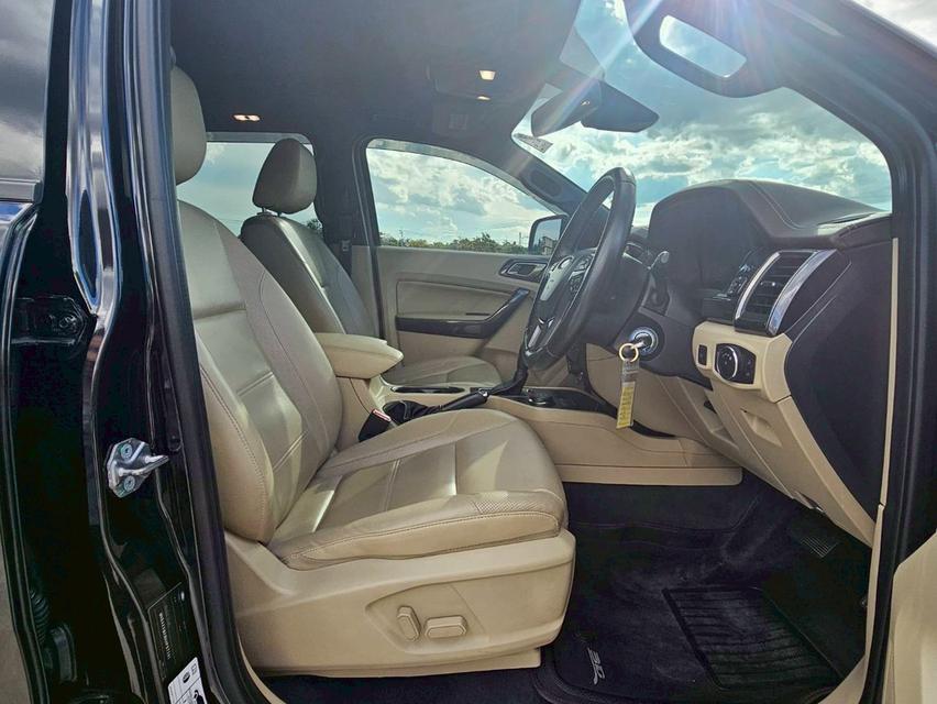 FORD EVEREST Wagon 4dr Titanium+ 7st Auto 6sp 4WD 3.2DCT (Navi)Y17สีดำ 17
