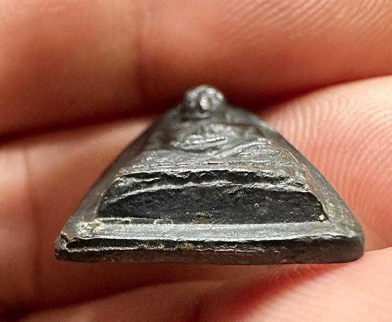 พระหลวงพ่อทวด พิมพ์กลีบบัว “รุ่น ๑” วัดช้างให้​ ปัตตานี​ รูปที่ 4