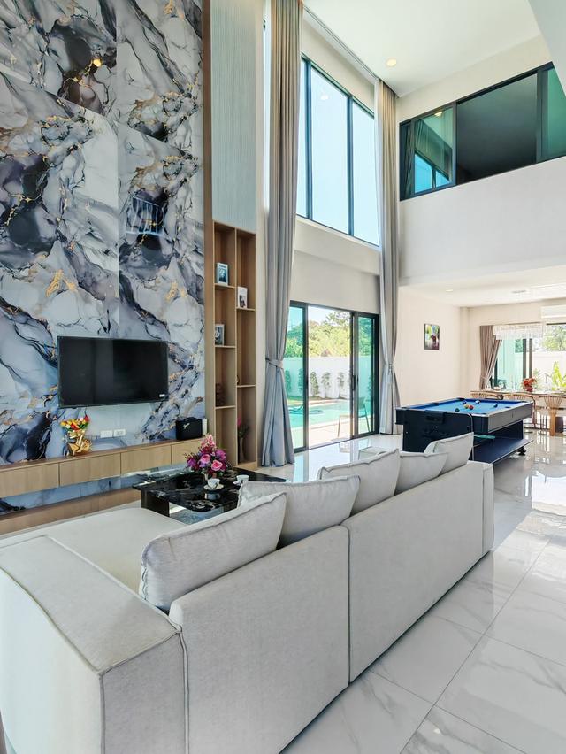 New villa style modern Pattaya 120,000/month 9