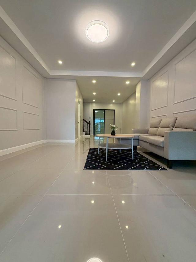 หมู่บ้านลภาวัล3  เสาธงหิน บางใหญ่ทาวน์เฮาส์ 2 ชั้น ตกแต่งใหม่พร้อมอยู่ ทำเลติดรถไฟฟ้า ใกล้เวสเกต ใกล้M81 4