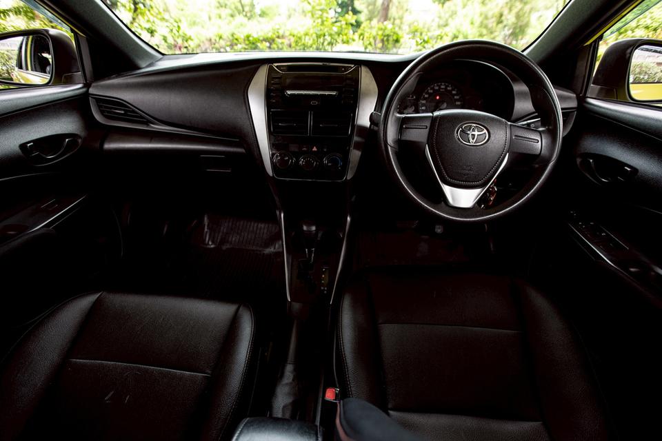 ขาย Toyoya Yaris 1.2Ehtry ปี18 14