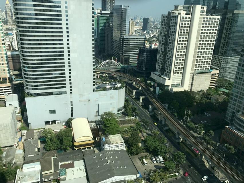 Furnished room for rent on Sathorn Road at Silom Suite Condo opposite the AiA Sathorn Tower very close to BTS St.Louis 15