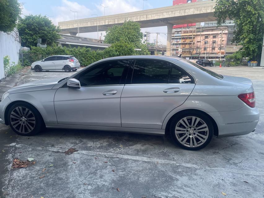 Benz C220 CDI สีบรอนซ์เงิน ปี2014 รูปที่ 4